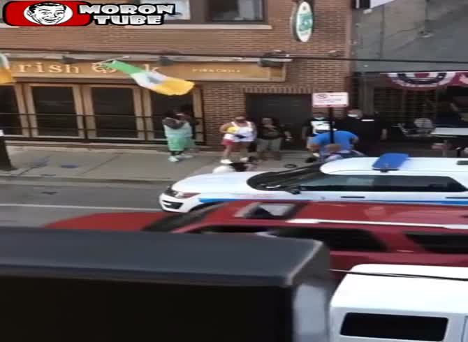 Video :A lady intoxicated attempts to elude the cops